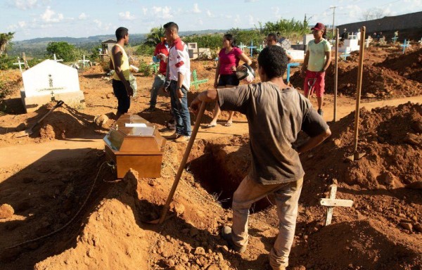 Familiares de los asesinados exigen el fin de la guerra abierta entre las dos mayores facciones criminales del país: el Primer Comando de la Capital y el Vermelho