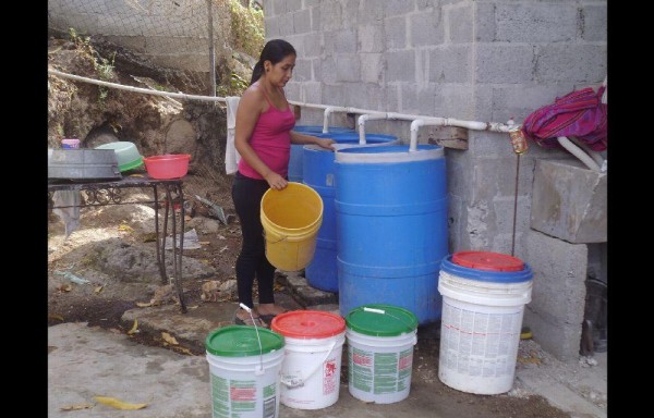 En Villa Fortuna, no tienen el servicio de agua potable.