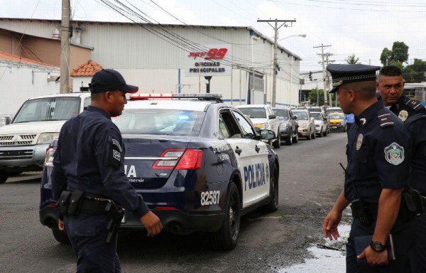 Diversas instituciones judiciales participaron de la inspección a Importadora Ricamar.