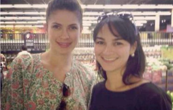 Posó junto a Justine Pasek