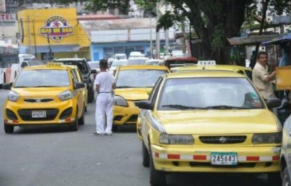 Caravana de taxis.