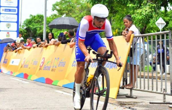 Ciclistas panameños suben en el Ranking Mundial