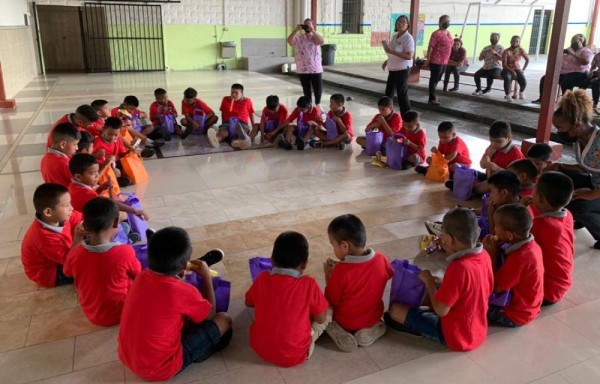 Una tarde de alegría en el Hogar de la Infancia