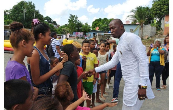 Los niños lo recordaron por su personaje de ‘Bola ocho'.