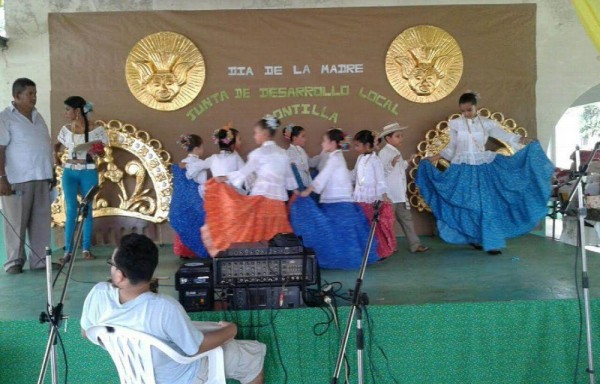 Celebran un homenaje para las madres de Montilla