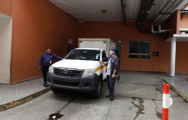 La víctima murió en el hospital Santo Tomás. Fue identificado como Francisco Tomás Pineda Romero.