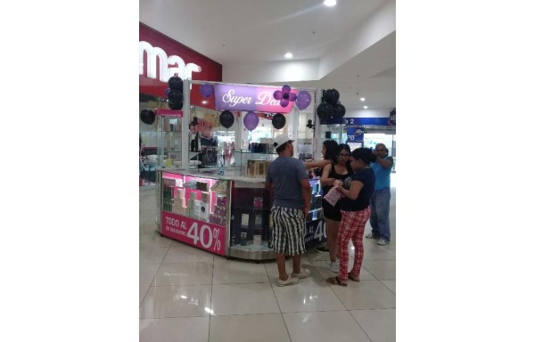 Centro Comercial de Los Andes.