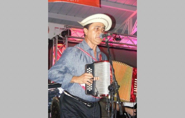 Rogelio Castillo, el abogado de las tarimas