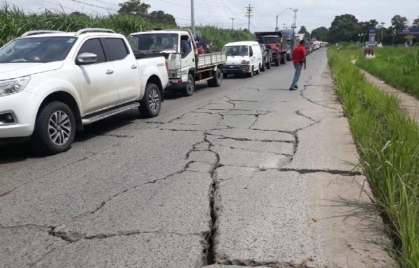 Son alrededor de 1. 5 kilómetros de carretera que hay que reparar en esta zona de Vacamonte.