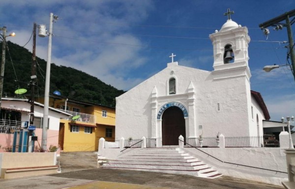 Esta es la antigua iglesia de San Pedro.