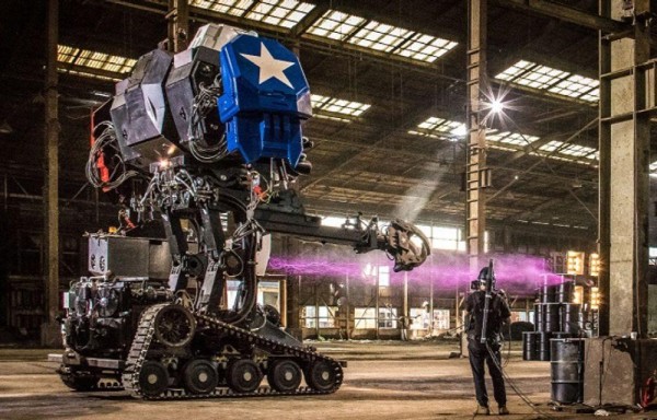 Ese es el sueño de miles que alguna vez jugaron en interminables batallas con sus figuras de Transformers, Robotech, Astroboy o Mazinger Z y su famoso ‘¡Puños fuera!'.