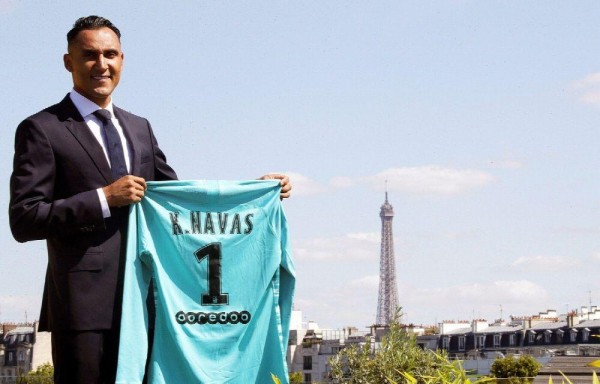 Navas llega al psg de francia, tras dejar al Madrid