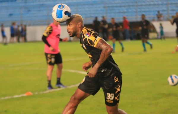 ‘Panas' saltan a la cancha