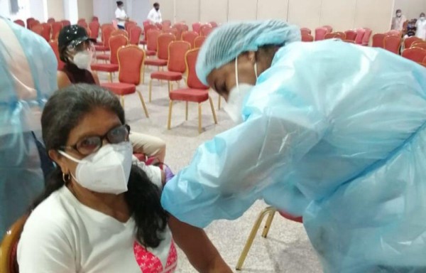 Las enfermeras están en la primera línea de batalla contra la pandemia del coronavirus.