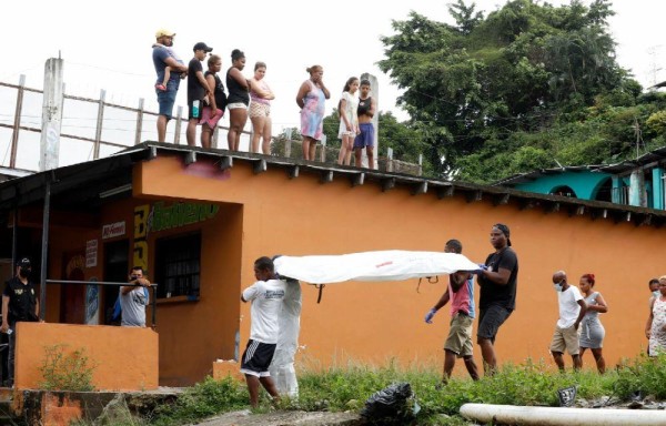 Vecinos aseguran haber escuchado disparos en la madrugada.