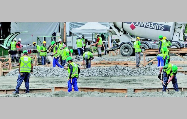 Una huelga de los trabajadores de la construcción afectaría la ya golpeada economía.