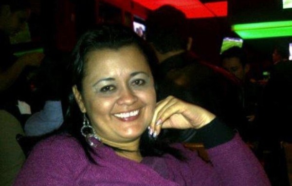 Mayanin Espinosa era la conductora del auto.
