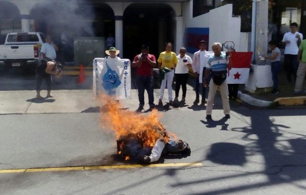 Piden que frenen las concesiones para hidroeléctricas.