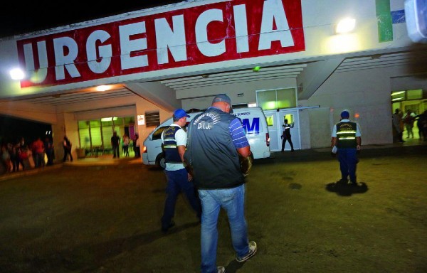 Los amigos murieron en el hospital San Miguel Arcángel minutos después del ataque.