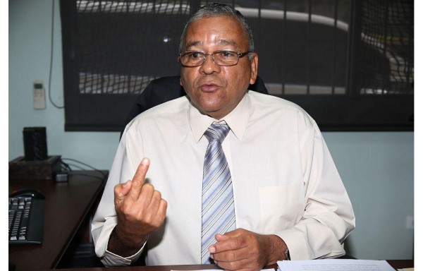 El Tribunal Electoral exige 75 mil inscritos para oficializar un nuevo partido político.