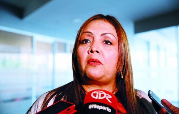 ‘Si se quieren quedar con un cascarón de partido, pues que lo hagan'. Dana Castañeda JEFA DE BANCADA DE CD