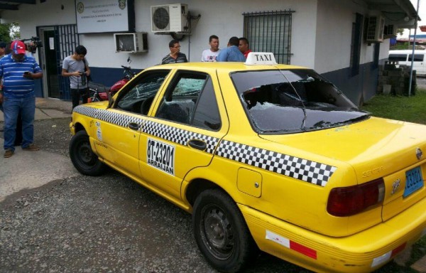 El taxista de Panamá le reventó el vidrio al de Arraiján.