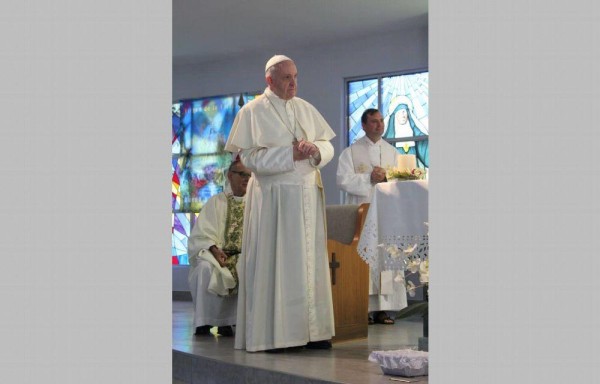 El santo padre compartió momentos con los cubanos en Las Esclavas.