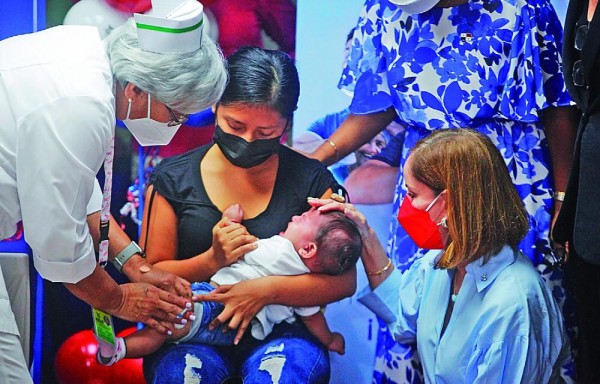 875 casos de menores con covid-19.