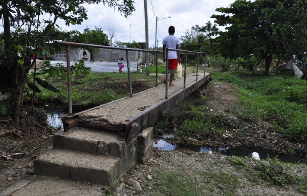 Puentes improvisados en La Candelaria.