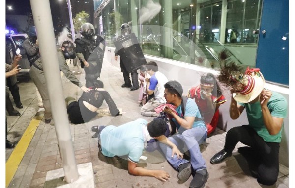 Detenciones y enfrentamientos forman parte del tercer día de protestas&nbsp;