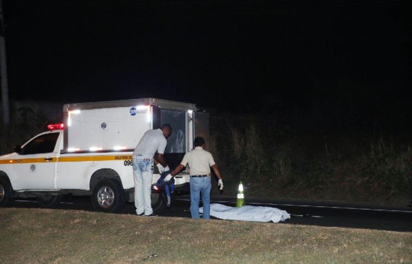 Se bajó de su carro tras colisión y lo atropellaron
