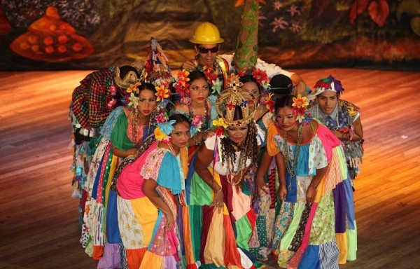 Con llaves de México