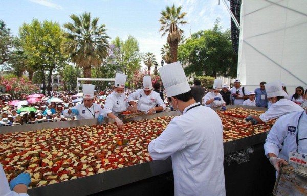 El rocoto relleno más grande del mundo