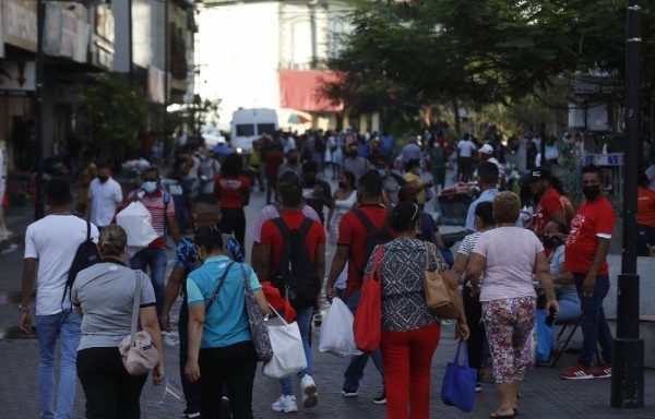 La cuota que paga el trabajador 8.5% y del 11% que aporta el empleador el 4% va para cubrir su pensión.