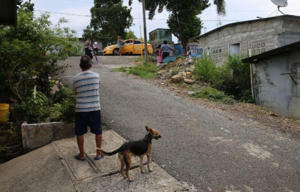 A 25 metros de su residencia, ubicada en El Futuro de Mano de Piedra, fue asesinado de una certera puñalada en el pecho.