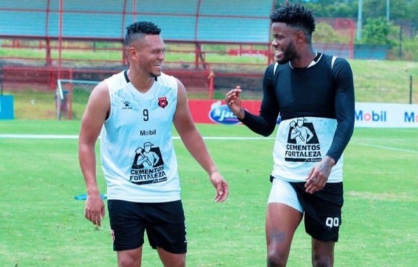 Presentados en Costa Rica