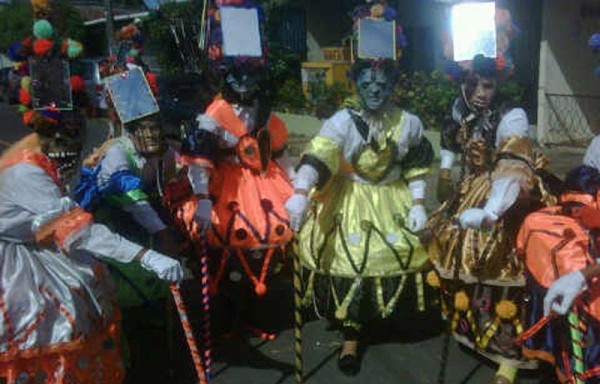 Los diablos de espejos de Portobelo.