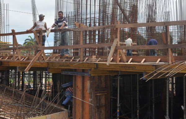 La construcción es uno de los sectores que mantienen un desempeño robusto.