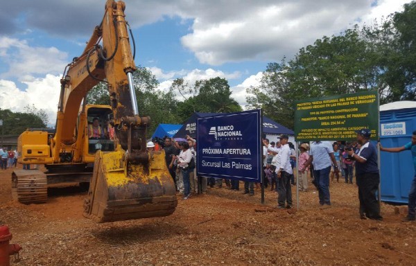 Se da inicio a la construcción de la nueva sucursal.