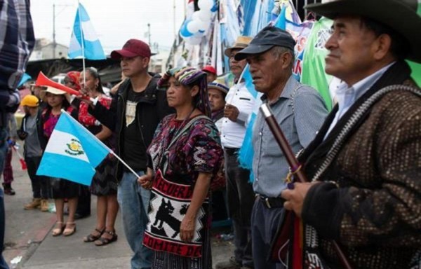 Reabren vías en Guatemala, pero la presión continuará para que la fiscal Porras renuncie