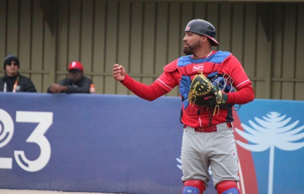 El receptor de Panamá Carlos Sánchez durante el torneo.