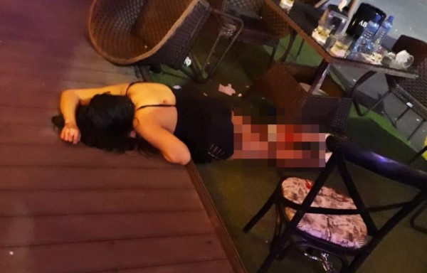 Dos víctimas dejó balacera en restaurante en plaza comercial