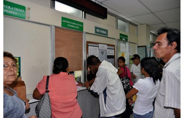 Ficha impresa se usa para retirar los medicamentos.