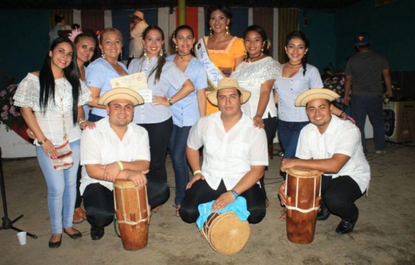 El domingo habrá un gran desfile folclórico.