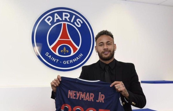 Neymar Jr renueva con el PSG hasta 2025