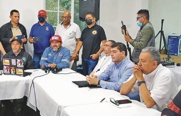 ¿Se agotaron? Iglesia católica no será más mediadora de la mesa del diálogo 