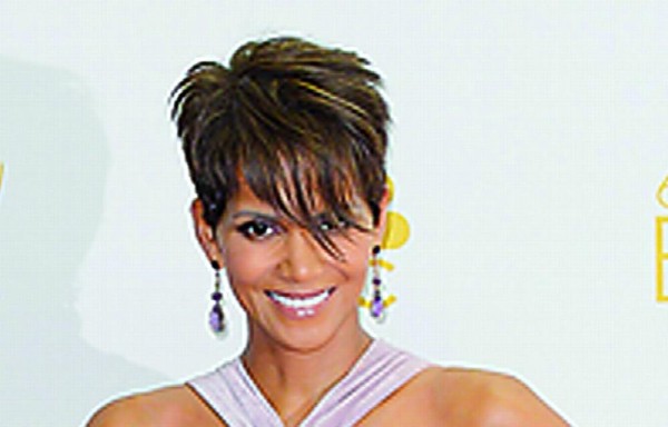 La actriz Halle Berry está sola hace tres años