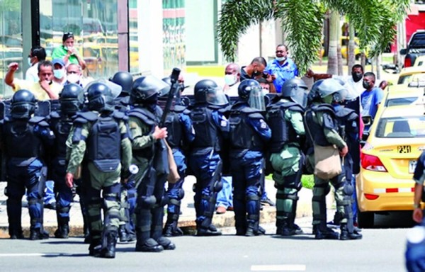 Unidades antidisturbios de la Policía.