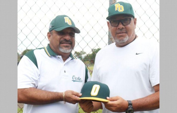 Carlos Maldonado (d).