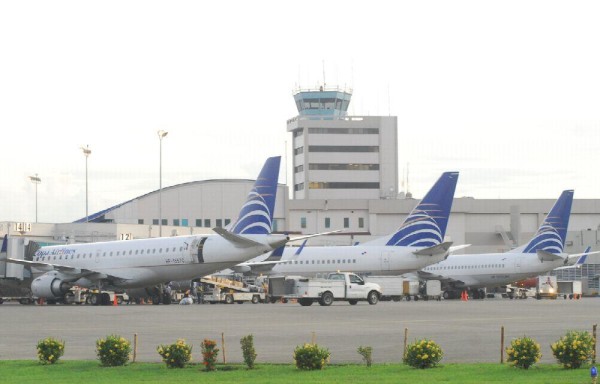 Aerolíneas avanzan a paso lento
